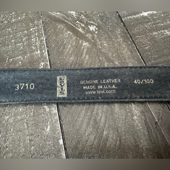 LEVIS Vintage Made In USA Black Leather/Silver Buckle Belt Style 3710 - Picture 7 of 10
